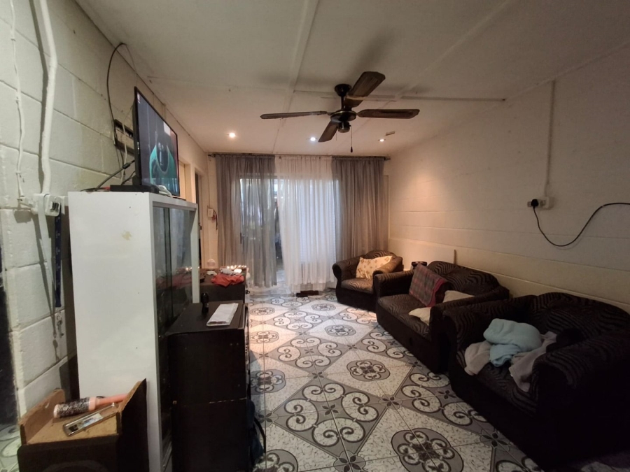 3 Bedroom Property for Sale in Leonsdale Western Cape